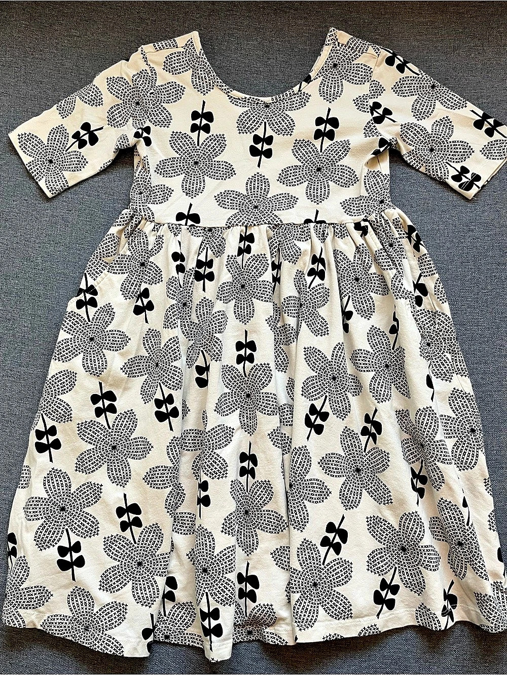 Hanna Andersson Skater Dress with Pockets - size 10